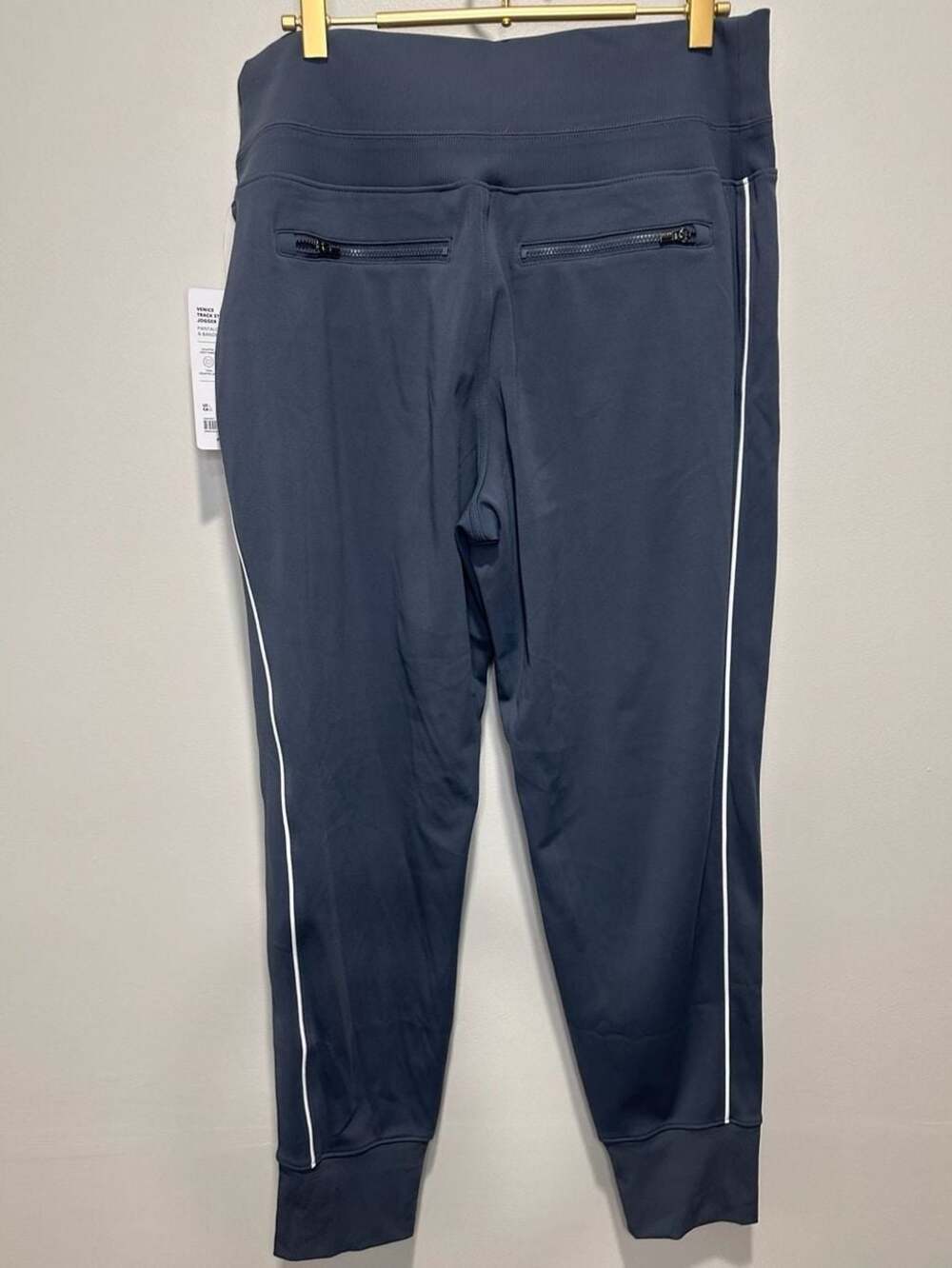 Athleta - Picture 6 of 10